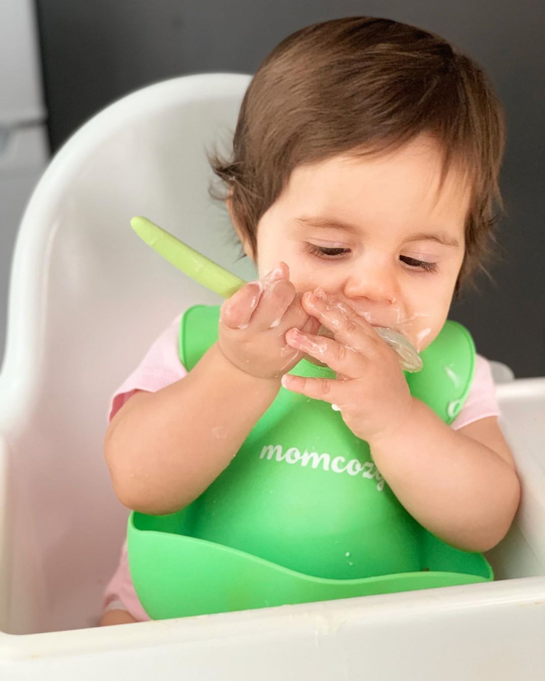 La propreté de votre bébé à l'heure du dîner