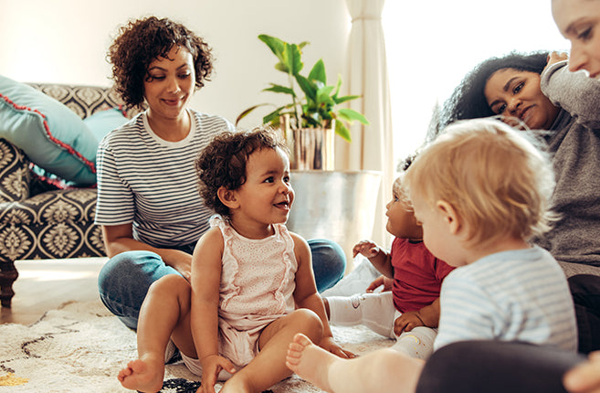 Comment socialiser en tant que maman à plein temps