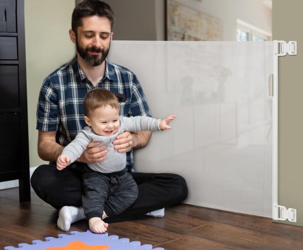 retractable baby gate